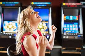 dadu55 Bandar Poker table lobby showing live tables